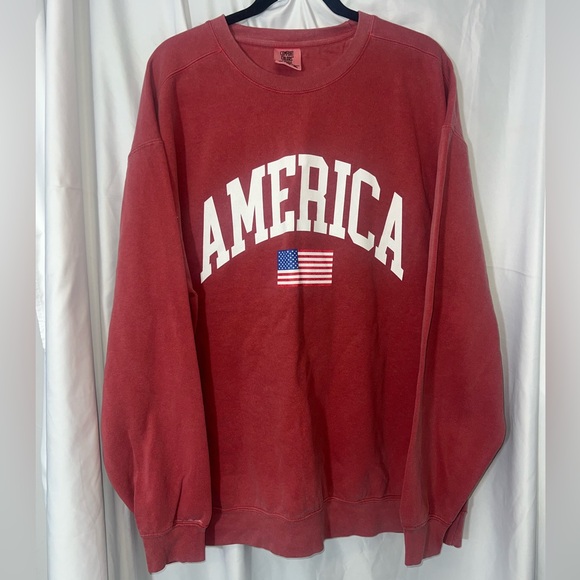 Shop Kristin Jones - Comfort Colors Red America Crewneck Sweater 2XL - Picture 4 of 5